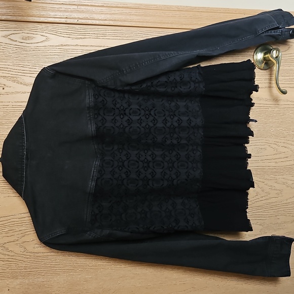 Free People Women's Black Denim Jacket with Lace Detail - Picture 4 of 9